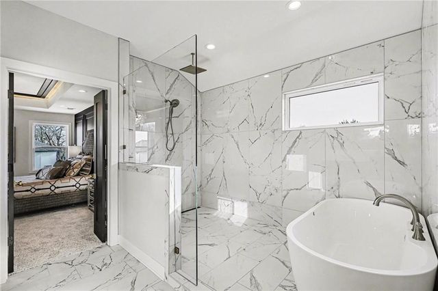 3221 SW Saddlebred Terrace, Lee's Summit, MO 64082