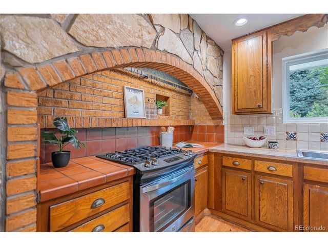 7147 S Lafayette Way, Centennial, CO 80122