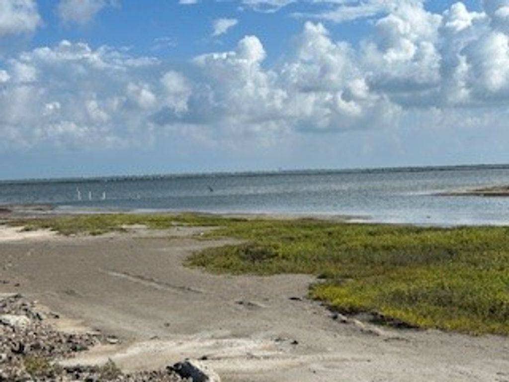 133 Knickerbocker, Corpus Christi, TX 78418 — photo 4