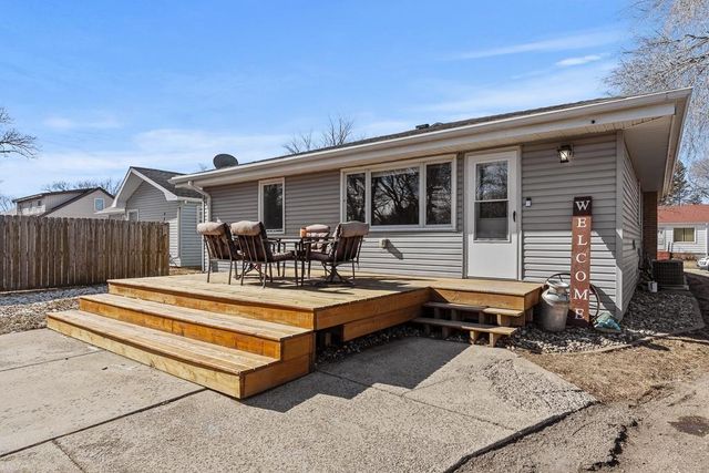 409 S 2nd Street, Marshall, MN 56258