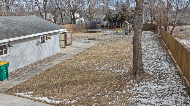 409 S 2nd Street, Marshall, MN 56258