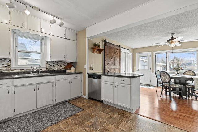 409 S 2nd Street, Marshall, MN 56258