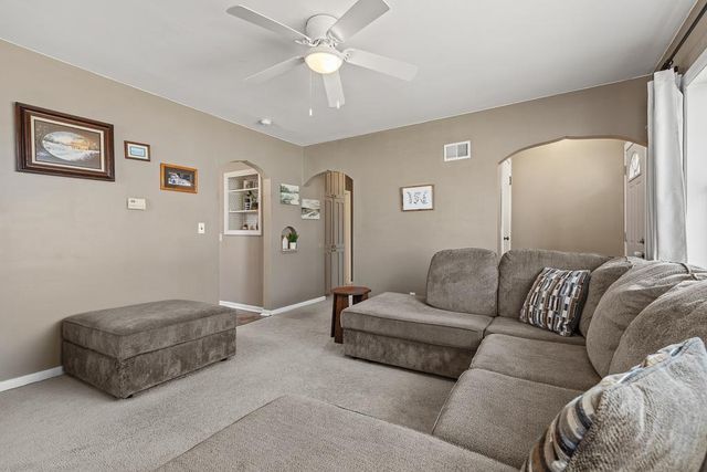 409 S 2nd Street, Marshall, MN 56258