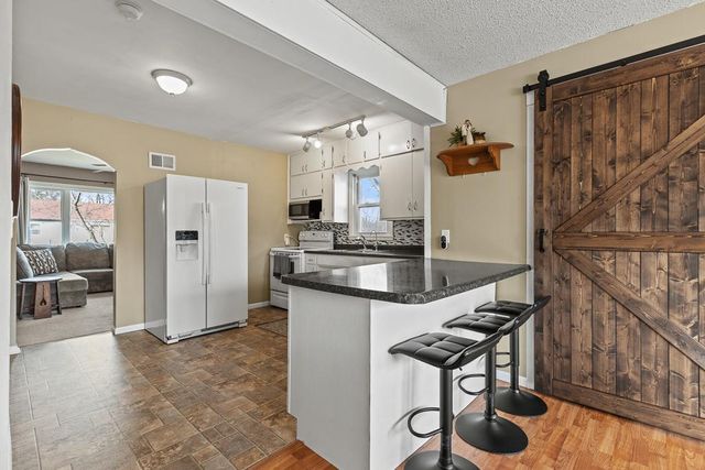 409 S 2nd Street, Marshall, MN 56258