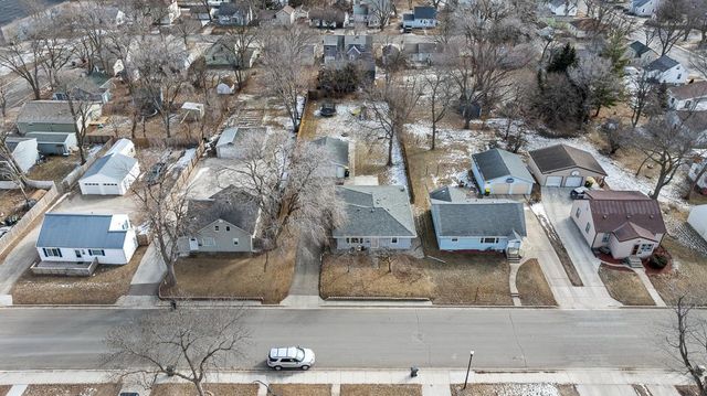 409 S 2nd Street, Marshall, MN 56258