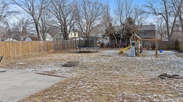 409 S 2nd Street, Marshall, MN 56258