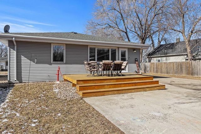 409 S 2nd Street, Marshall, MN 56258