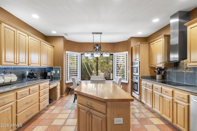 6337 E WINDSTONE Trail, Cave Creek, AZ 85331