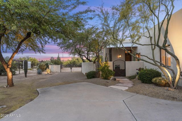 6337 E WINDSTONE Trail, Cave Creek, AZ 85331