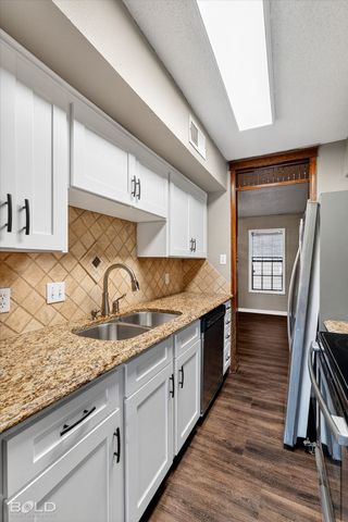 9993 Smugglers Cove Lane, Shreveport, LA 71115