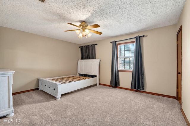 9993 Smugglers Cove Lane, Shreveport, LA 71115