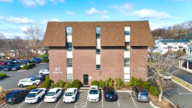 57 North Street 401, Danbury, CT 06810
