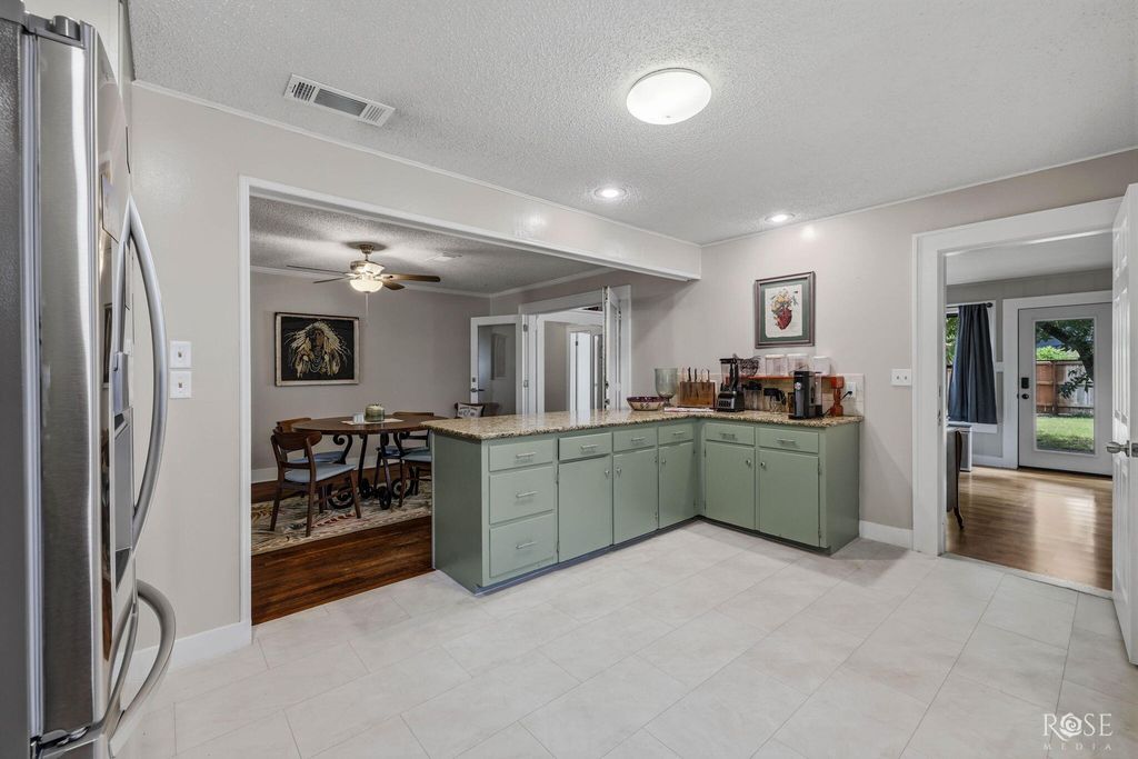 Image 16 of property listing at 2209 Waco Street, San Angelo, TX 76901