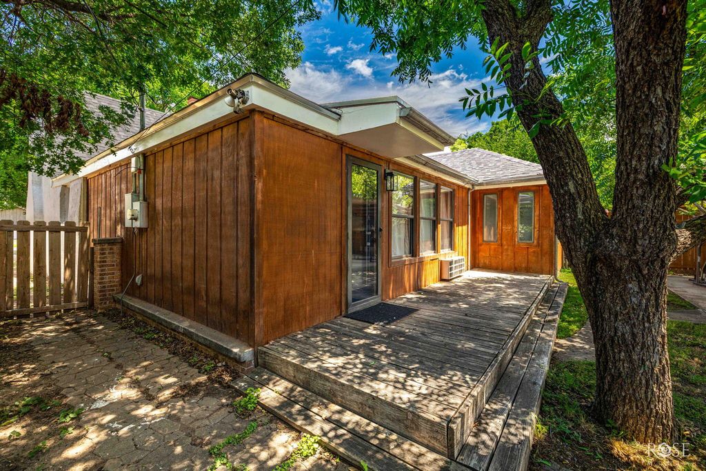 Image 33 of property listing at 2209 Waco Street, San Angelo, TX 76901