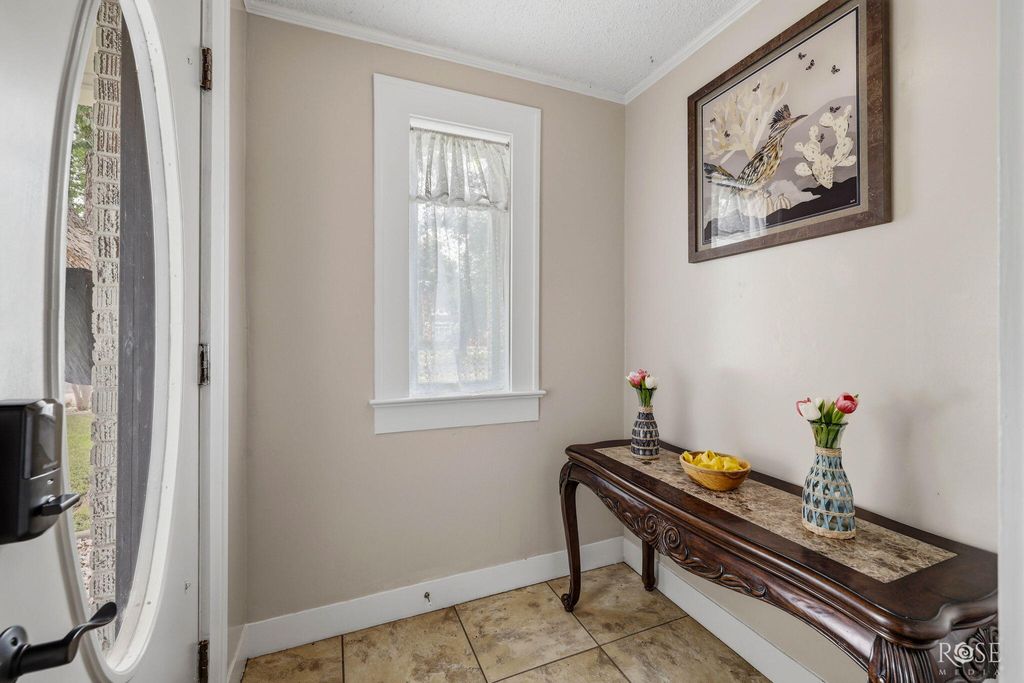 Image 8 of property listing at 2209 Waco Street, San Angelo, TX 76901