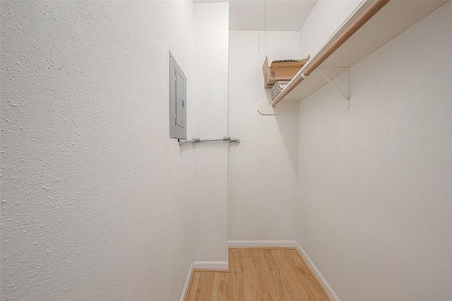 2350 Bering Drive 122, Houston, TX 77057