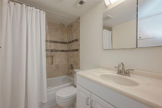 2350 Bering Drive 122, Houston, TX 77057