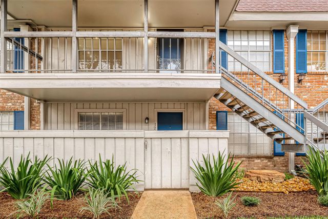 2350 Bering Drive 122, Houston, TX 77057