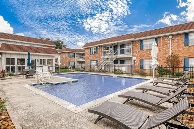 2350 Bering Drive 122, Houston, TX 77057