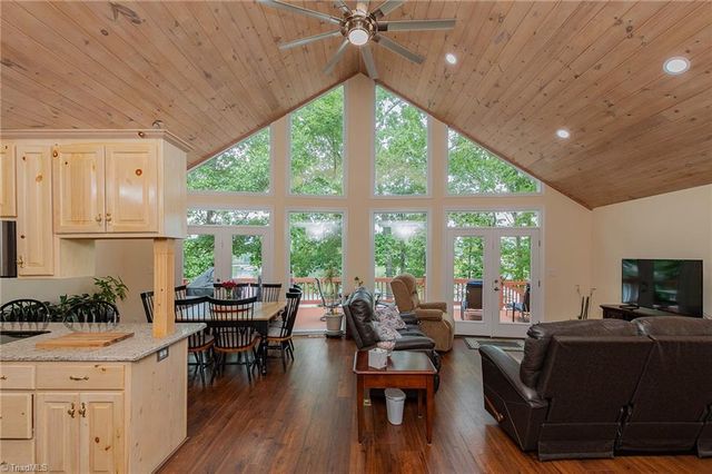 10461 Linwood Southmont Road, Lexington, NC 27292