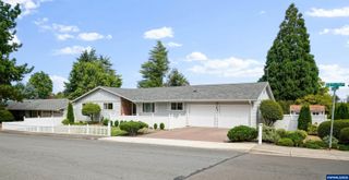 810 22nd Av NW, Salem, OR 97304