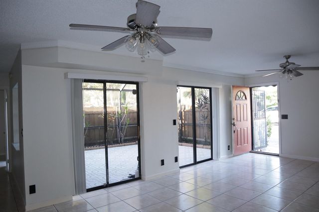 6190 Seven Springs W, Greenacres, FL 33463