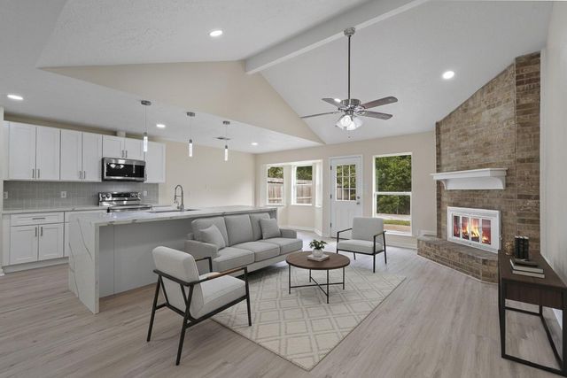 335 Haymarket Lane, Houston, TX 77015