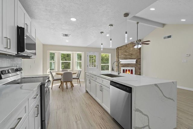 335 Haymarket Lane, Houston, TX 77015