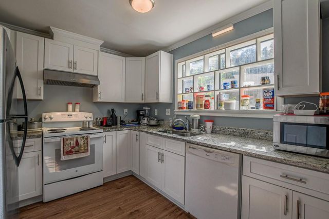 1195 Indian Way NW, Lilburn, GA 30047