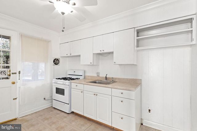 6822 EVERALL AVE, Baltimore, MD 21206