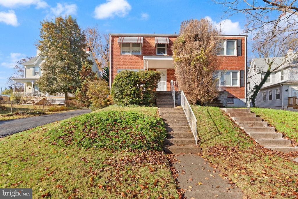 6822 EVERALL AVE, Baltimore, MD 21206