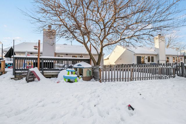 1590 Fairport Drive, Grayslake, IL 60030