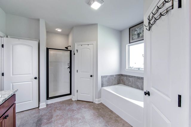 214 Carriage Way, Thibodaux, LA 70301