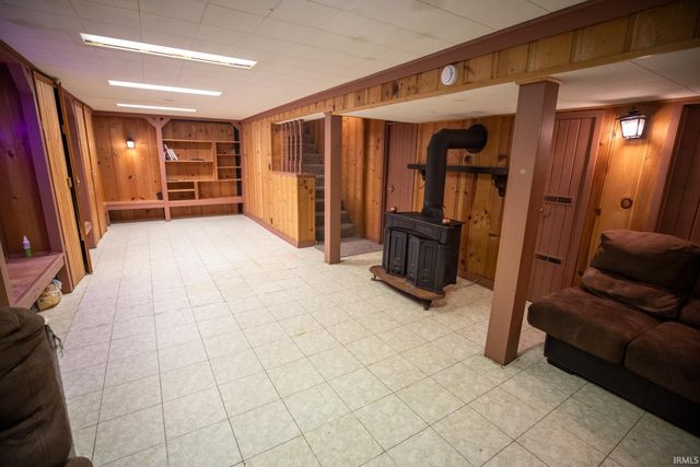 57616 County Road 13 Road, Elkhart, IN 46516