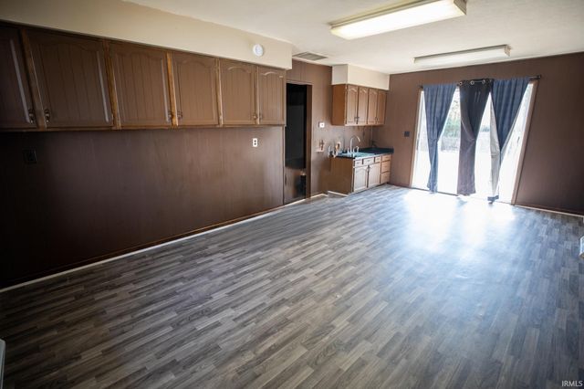 57616 County Road 13 Road, Elkhart, IN 46516