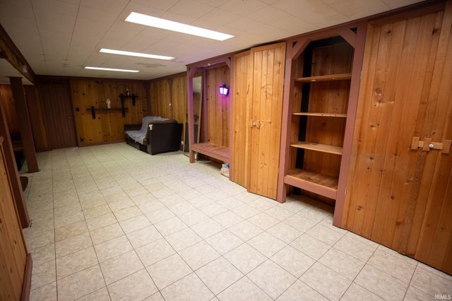 57616 County Road 13 Road, Elkhart, IN 46516