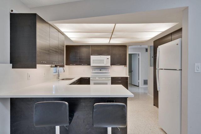 1385 NE Hilltop Street, Jensen Beach, FL 34957