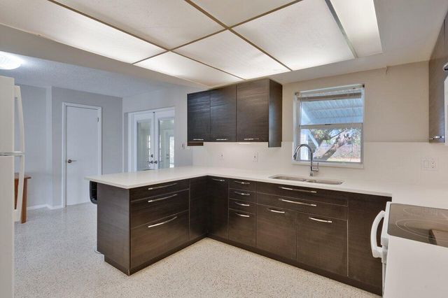 1385 NE Hilltop Street, Jensen Beach, FL 34957