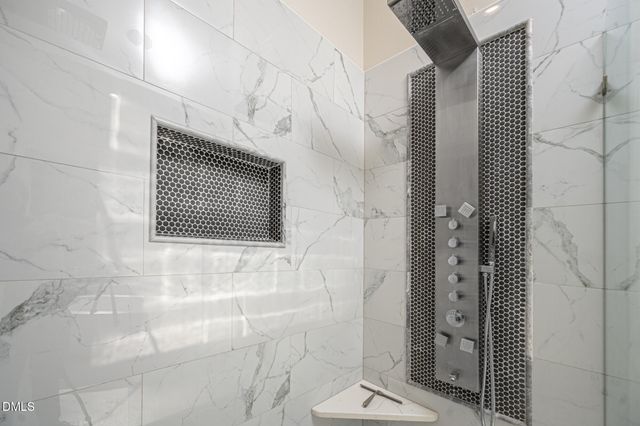 1125 Barclay Manor Way, Raleigh, NC 27614