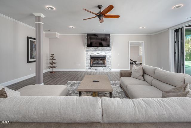 1125 Barclay Manor Way, Raleigh, NC 27614