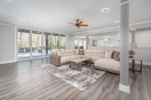 1125 Barclay Manor Way, Raleigh, NC 27614