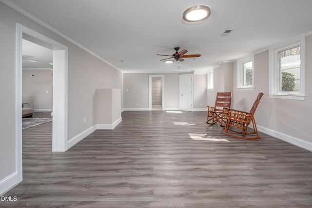 1125 Barclay Manor Way, Raleigh, NC 27614