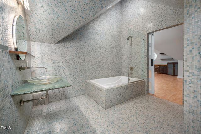 1125 Barclay Manor Way, Raleigh, NC 27614