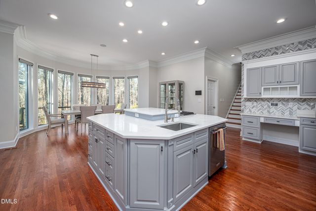 1125 Barclay Manor Way, Raleigh, NC 27614