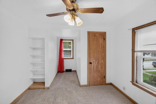 1641 S 81st STREET, Milwaukee, WI 53214
