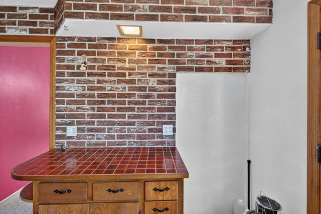 1641 S 81st STREET, Milwaukee, WI 53214