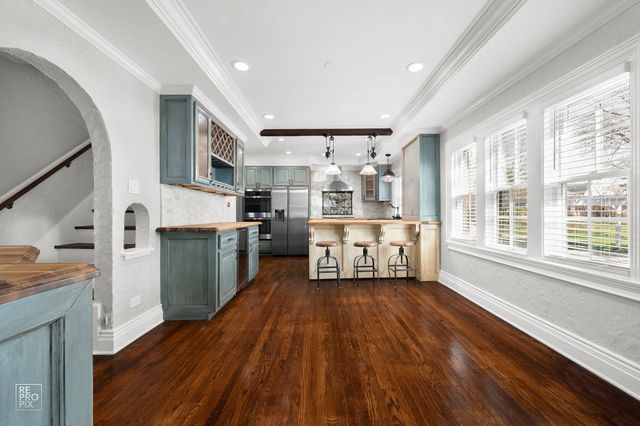 120 E Fremont Avenue, Elmhurst, IL 60126