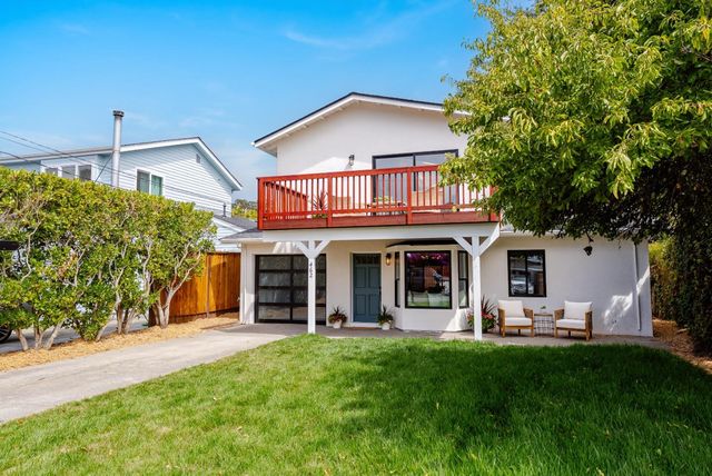 462 Hampstead Way, Santa Cruz, CA 95062