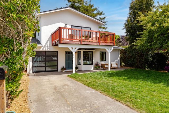 462 Hampstead Way, Santa Cruz, CA 95062