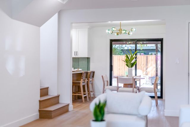 462 Hampstead Way, Santa Cruz, CA 95062